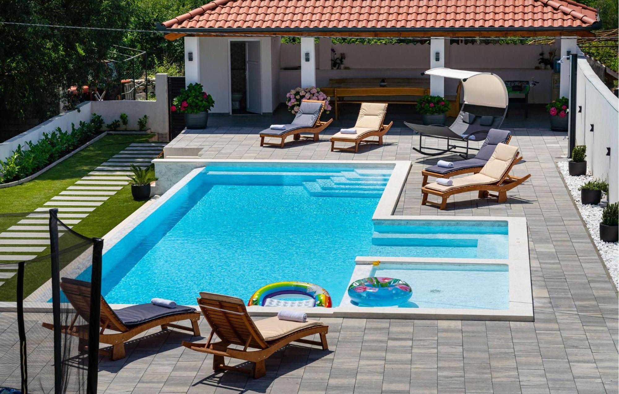 Beautiful Apartment In Galovac With Kitchen Εξωτερικό φωτογραφία